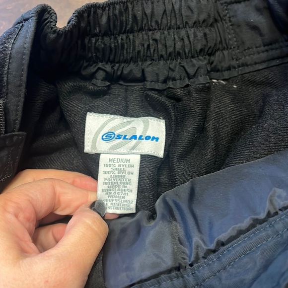 Black ski snowboard snow pants sz M - Picture 2 of 4
